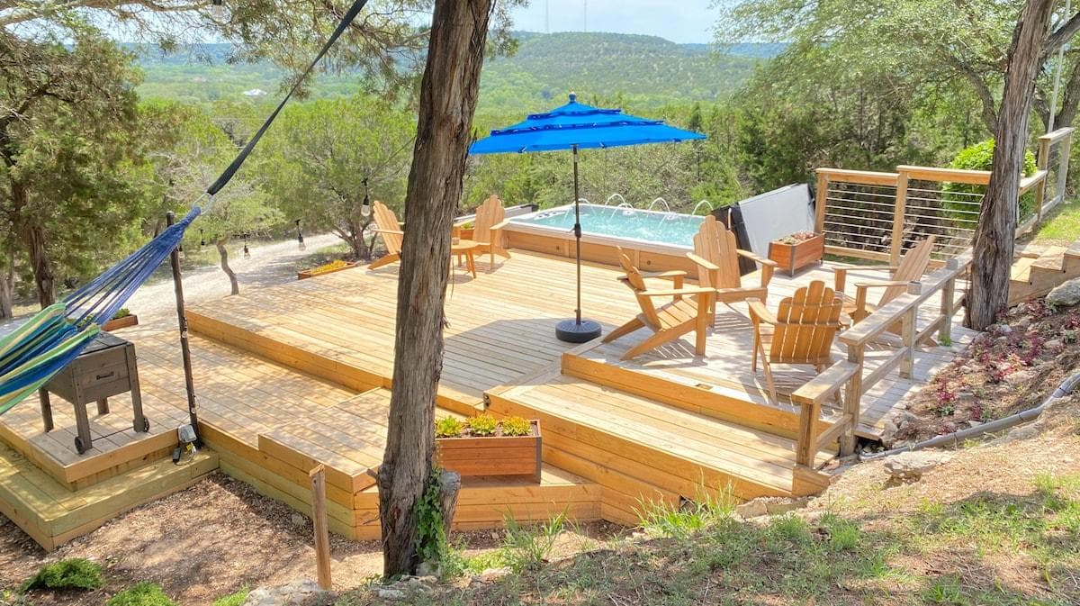 Unwind on spacious decks and enjoy the XXL swim spa with an endless pool jet—ideal for a refreshing dip or a soothing soak, whether cool or warm. Let the stunning views captivate you for hours while connecting to the spa's bluetooth!
